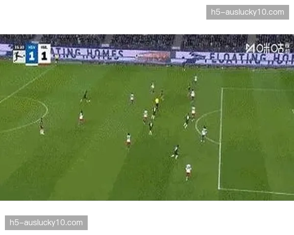 罗慕洛脚后跟进球展现灵巧 1米93高中锋技术特点令人意外